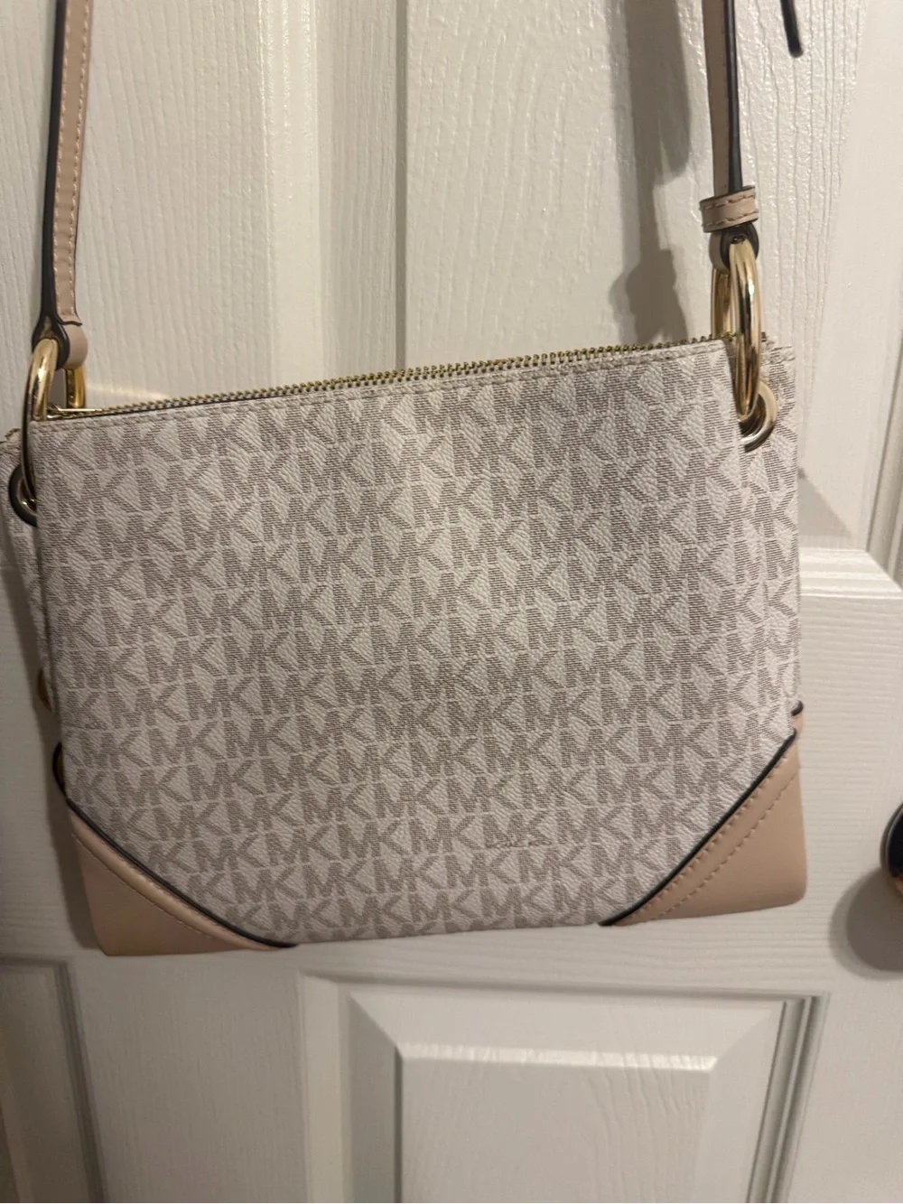 Michael Kors Cream/Acorn Logo Crossbody with Gold Hardware